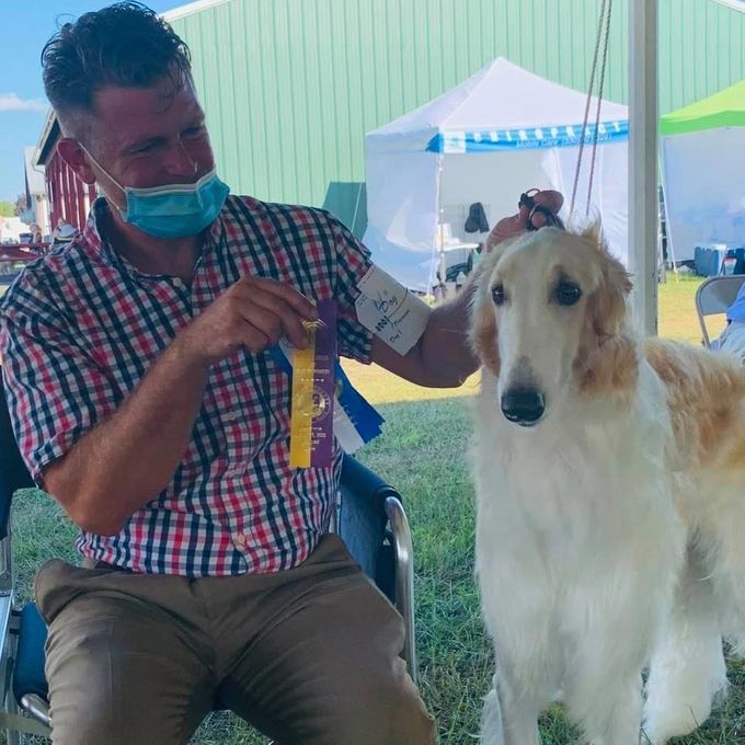 28/29.08.2020
Kazar Zafir won a 3 point major and Best of Breed at The Beaver County Kennel Club Show on Saturday! He even brought home a point on Sunday. Z is owned by Elaine Misko, Pittsburgh, PA, USA